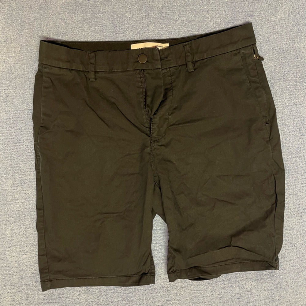 Old Navy Black Men’s Shorts